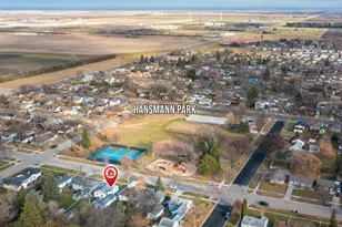1215 13th St N, Moorhead, MN 56560 - Photo 2