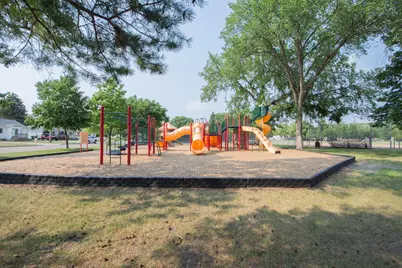 1215 13th Street N, Moorhead, MN 56560 - Photo 4