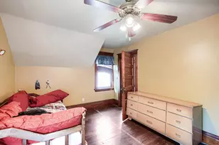 106 N Pine St, Chaska, MN 55318 - Photo 20