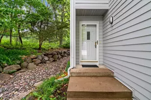 14471 Stewart Ln, Minnetonka, MN 55345 - Photo 2