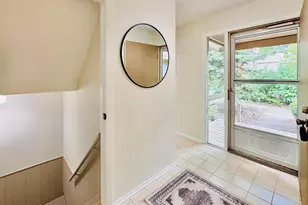 10245 Scarborough Rd, Bloomington, MN 55437 - Photo 24
