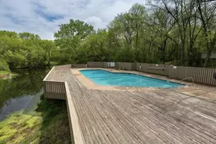 10245 Scarborough Rd, Bloomington, MN 55437 - Photo 18