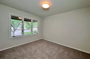 10245 Scarborough Rd, Bloomington, MN 55437 - Photo 22