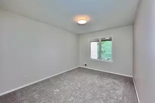 10245 Scarborough Rd, Bloomington, MN 55437 - Photo 12