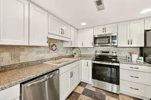 625 19th St NW, Rochester, MN 55901 - Photo 6