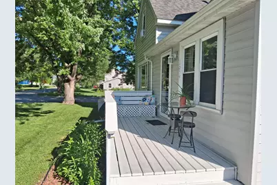 194 5th Avenue NE, Hutchinson, MN 55350 - Photo 2