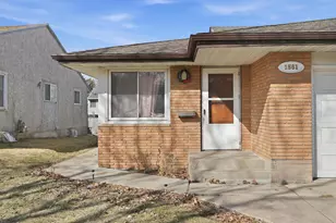 1561 Clarence St, Saint Paul, MN 55106 - Photo 1