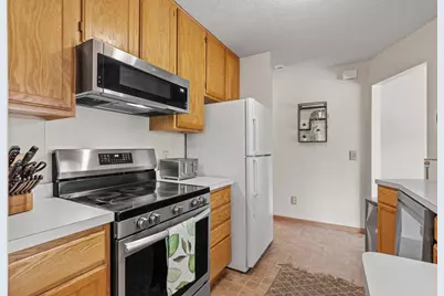 14282 Empire Avenue, Apple Valley, MN 55124 - Photo 10