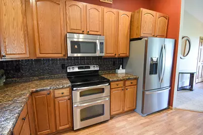 506 E Bakke Avenue, Newfolden, MN 56738 - Photo 12