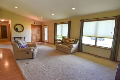 506 E Bakke Avenue, Newfolden, MN 56738 - Photo 8
