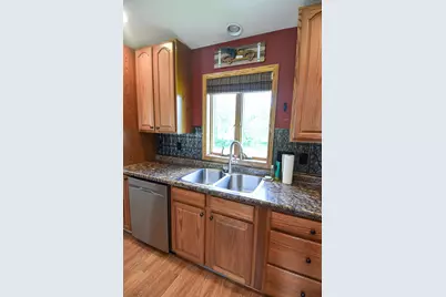 506 E Bakke Avenue, Newfolden, MN 56738 - Photo 4