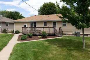 948 Main St S, Shakopee, MN 55379 - Photo 28