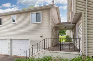 7440 Landau Curv, Bloomington, MN 55438 - Photo 4