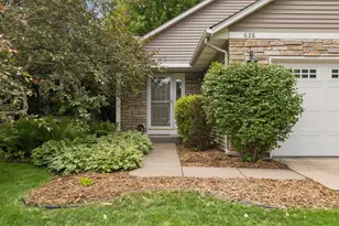 628 Eagle Ridge Rd, Woodbury, MN 55125 - Photo 2