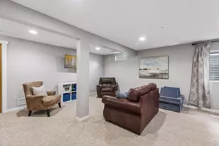 628 Eagle Ridge Rd, Woodbury, MN 55125 - Photo 26
