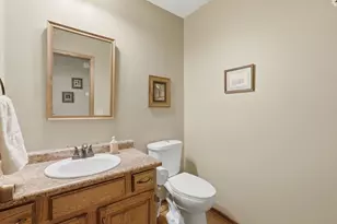 9445 Hillingdon Rd, Woodbury, MN 55125 - Photo 12