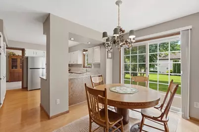 9445 Hillingdon Road, Woodbury, MN 55125 - Photo 8