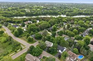 9445 Hillingdon Rd, Woodbury, MN 55125 - Photo 28