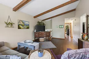 266 Hallam Curve, Mahtomedi, MN 55115 - Photo 6
