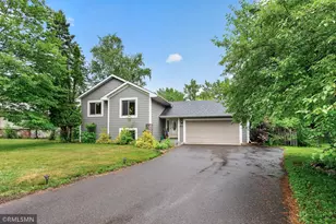 266 Hallam Curve, Mahtomedi, MN 55115 - Photo 2