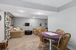 266 Hallam Curve, Mahtomedi, MN 55115 - Photo 14
