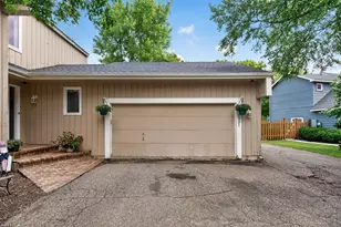 7001 Beacon Cir, Eden Prairie, MN 55346 - Photo 4