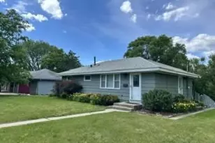 3900 W 113th St, Bloomington, MN 55437 - Photo 2