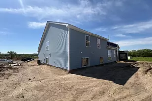1271 Hadley Hills Dr NE, Rochester, MN 55906 - Photo 2