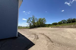 1271 Hadley Hills Dr NE, Rochester, MN 55906 - Photo 2