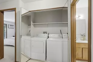 5645 Green Cir Dr, Hopkins, MN 55343 - Photo 18