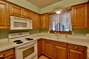 801 Maywood Dr, Saint Cloud, MN 56303 - Photo 2
