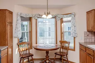 2144 Albemarle Ct N, Roseville, MN 55113 - Photo 14