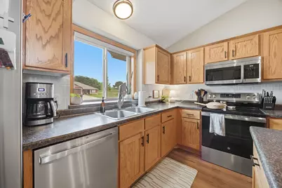 1006 13th Avenue NE, Saint Joseph, MN 56374 - Photo 6