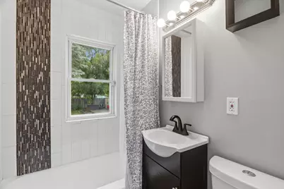2711 5th Avenue E, North Saint Paul, MN 55109 - Photo 20