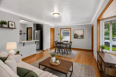 2711 5th Avenue E, North Saint Paul, MN 55109 - Photo 4