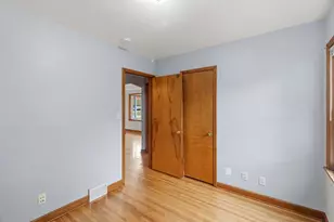 2711 5th Ave E, North Saint Paul, MN 55109 - Photo 18