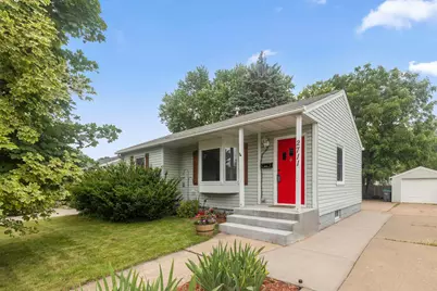 2711 5th Avenue E, North Saint Paul, MN 55109 - Photo 1