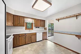 3830 Idaho Ave N, Crystal, MN 55427 - Photo 6