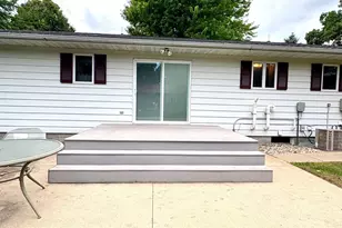 1365 7th St, Dawson, MN 56232 - Photo 10
