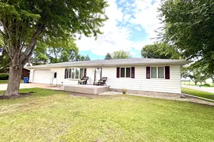 1365 7th St, Dawson, MN 56232 - Photo 6