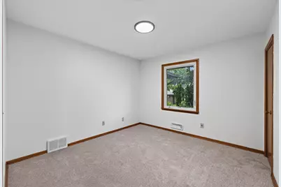 321 Hugo Street NE, Fridley, MN 55432 - Photo 16