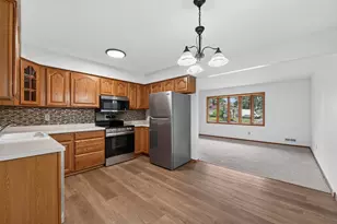 321 Hugo St NE, Fridley, MN 55432 - Photo 4