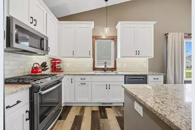 676 16th Street S, Sartell, MN 56377 - Photo 6