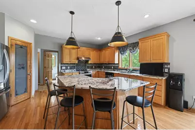 1511 Oakview Court, Hugo, MN 55038 - Photo 8
