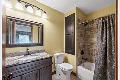 1511 Oakview Court, Hugo, MN 55038 - Photo 22