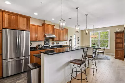 10837 S Shore Drive, Plymouth, MN 55441 - Photo 10