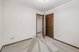 151 Choctaw Cir, Chanhassen, MN 55317 - Photo 16