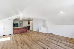 852 Ashland Ave, Saint Paul, MN 55104 - Photo 30