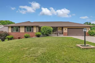 1905 Prairie Hill Rd, Saint Cloud, MN 56301 - Photo 2