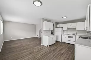 924 9th Ave SE, Minneapolis, MN 55414 - Photo 2